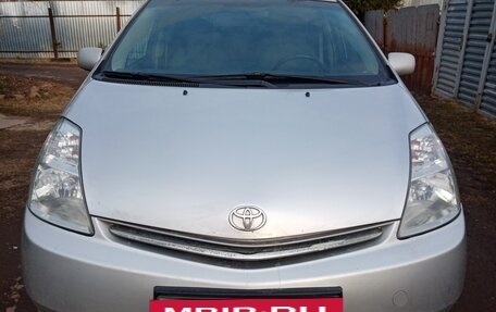 Toyota Prius, 2006 год, 680 000 рублей, 17 фотография