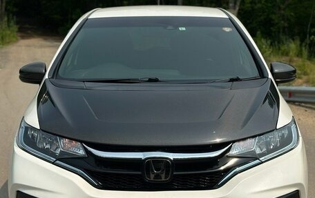 Honda Fit III, 2017 год, 1 350 000 рублей, 2 фотография