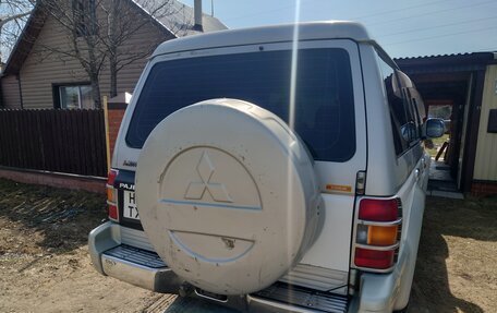 Mitsubishi Pajero III рестайлинг, 1994 год, 690 000 рублей, 7 фотография
