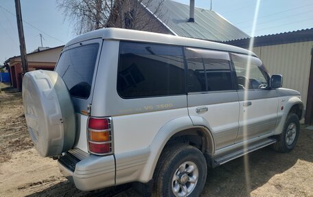 Mitsubishi Pajero III рестайлинг, 1994 год, 690 000 рублей, 6 фотография