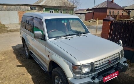 Mitsubishi Pajero III рестайлинг, 1994 год, 690 000 рублей, 3 фотография