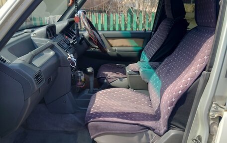 Mitsubishi Pajero III рестайлинг, 1994 год, 690 000 рублей, 21 фотография