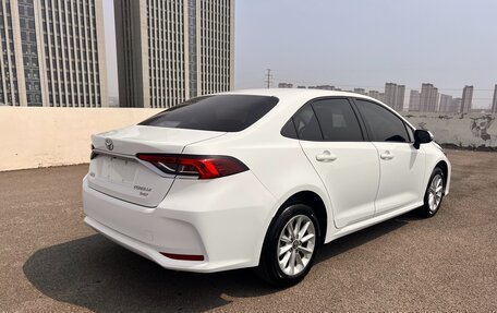 Toyota Corolla, 2022 год, 1 780 000 рублей, 5 фотография