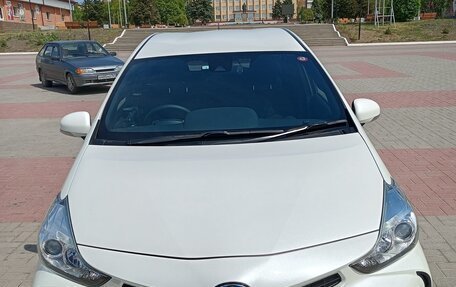 Toyota Prius Alpha I (ZVW40/41), 2020 год, 2 460 000 рублей, 4 фотография