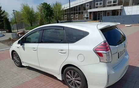 Toyota Prius Alpha I (ZVW40/41), 2020 год, 2 460 000 рублей, 3 фотография