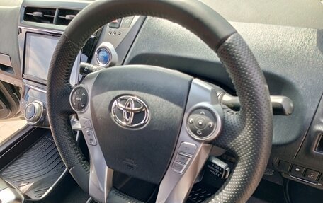 Toyota Prius Alpha I (ZVW40/41), 2020 год, 2 460 000 рублей, 13 фотография