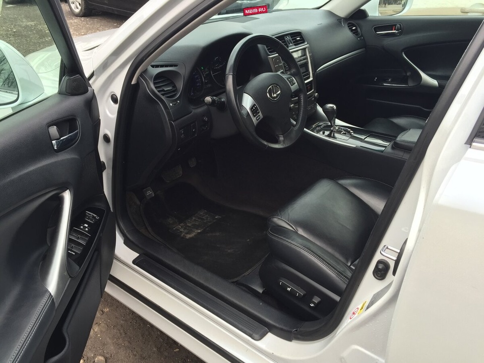 Lexus IS II рестайлинг 2, 2012 год, 440 000 рублей, 2 фотография