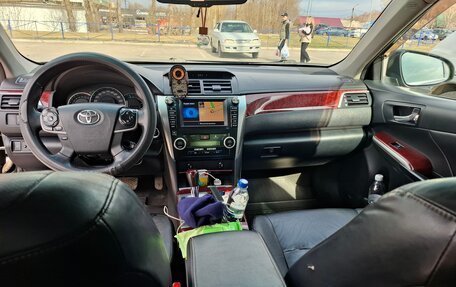 Toyota Camry, 2014 год, 1 850 000 рублей, 6 фотография
