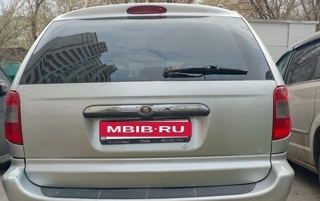 Chrysler Voyager IV, 2005 год, 835 000 рублей, 4 фотография