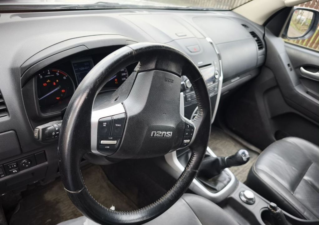 Isuzu D-Max, 2018 год, 1 990 000 рублей, 3 фотография