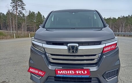 Honda Stepwgn IV, 2020 год, 2 480 000 рублей, 1 фотография