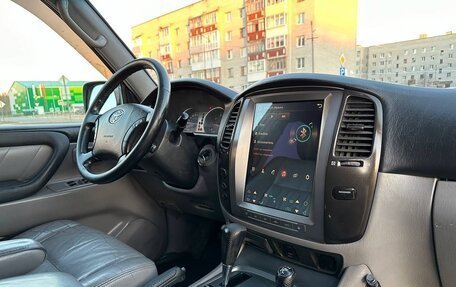 Toyota Land Cruiser 100 рестайлинг 2, 2003 год, 1 830 000 рублей, 14 фотография
