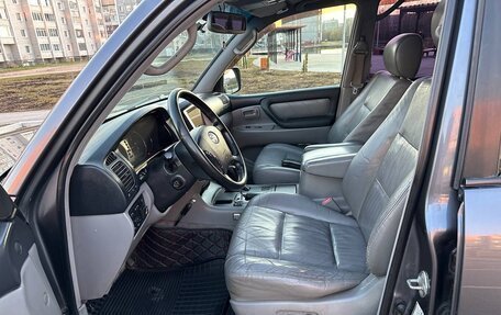 Toyota Land Cruiser 100 рестайлинг 2, 2003 год, 1 830 000 рублей, 19 фотография