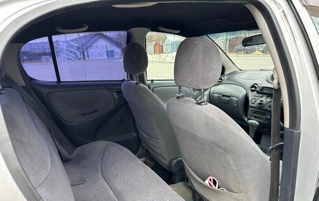 Toyota Vitz, 2000 год, 330 000 рублей, 7 фотография