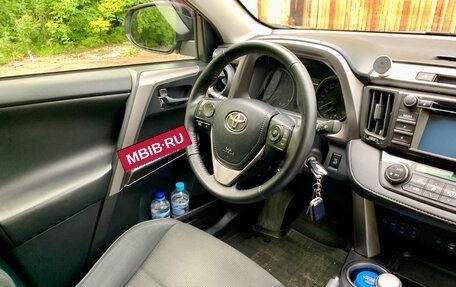 Toyota RAV4, 2016 год, 2 699 000 рублей, 10 фотография