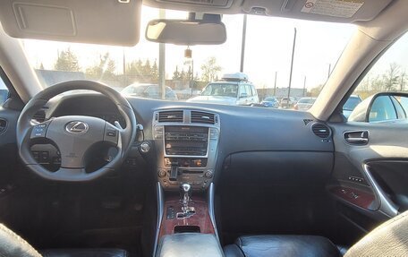 Lexus IS II рестайлинг 2, 2006 год, 1 300 000 рублей, 7 фотография