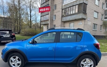 Renault Sandero II рестайлинг, 2017 год, 1 500 000 рублей, 2 фотография