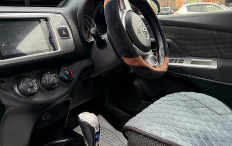 Toyota Vitz, 2016 год, 840 000 рублей, 2 фотография