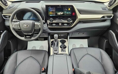 Toyota Highlander, 2025 год, 5 980 000 рублей, 17 фотография