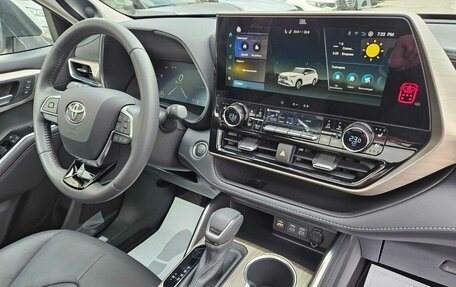 Toyota Highlander, 2025 год, 5 980 000 рублей, 31 фотография