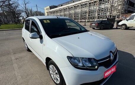 Renault Sandero II рестайлинг, 2014 год, 810 000 рублей, 13 фотография