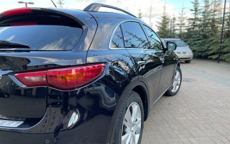 Infiniti FX II, 2012 год, 2 250 000 рублей, 12 фотография