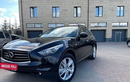 Infiniti FX II, 2012 год, 2 250 000 рублей, 4 фотография