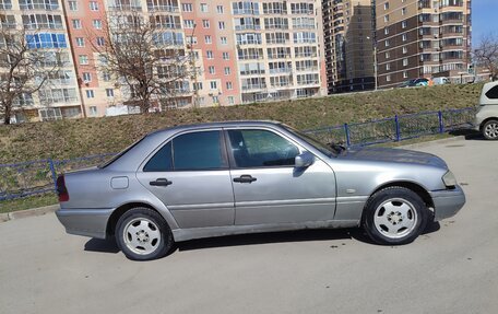Mercedes-Benz C-Класс, 1999 год, 280 000 рублей, 4 фотография