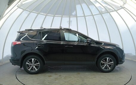 Toyota RAV4, 2019 год, 2 380 000 рублей, 5 фотография
