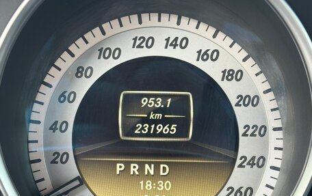 Mercedes-Benz C-Класс, 2011 год, 1 600 000 рублей, 10 фотография