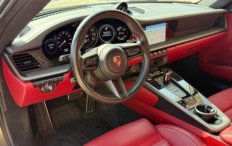 Porsche 911, 2022 год, 16 861 600 рублей, 11 фотография