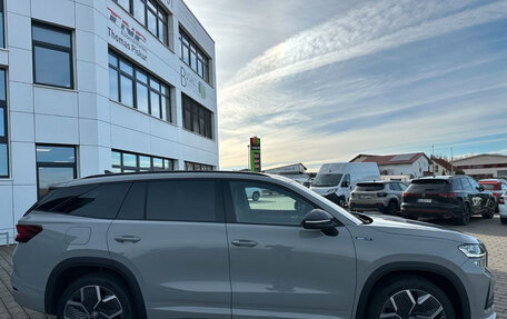 Skoda Kodiaq, 2025 год, 7 990 000 рублей, 4 фотография