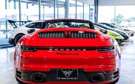 Porsche 911, 2022 год, 16 117 706 рублей, 4 фотография