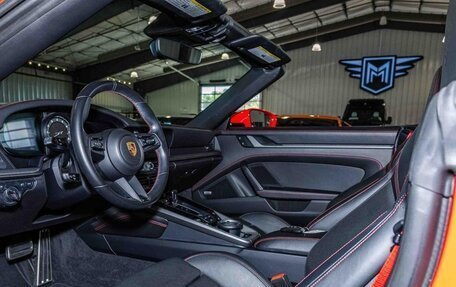 Porsche 911, 2022 год, 16 117 706 рублей, 9 фотография