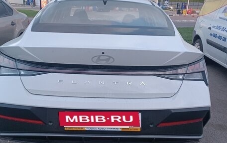 Hyundai Elantra, 2024 год, 2 650 000 рублей, 16 фотография