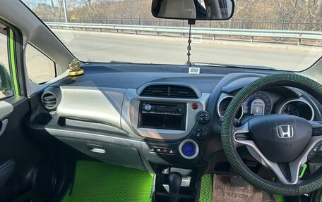 Honda Fit III, 2010 год, 770 000 рублей, 10 фотография