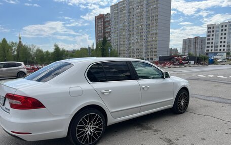 Skoda Superb III рестайлинг, 2014 год, 5 фотография