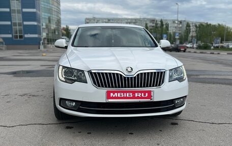 Skoda Superb III рестайлинг, 2014 год, 7 фотография