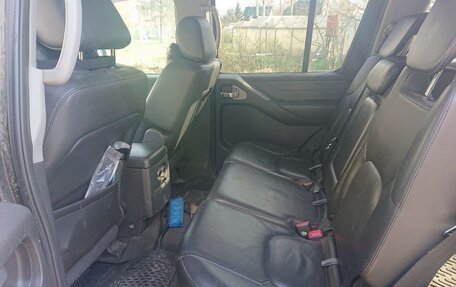 Nissan Pathfinder, 2006 год, 860 000 рублей, 14 фотография