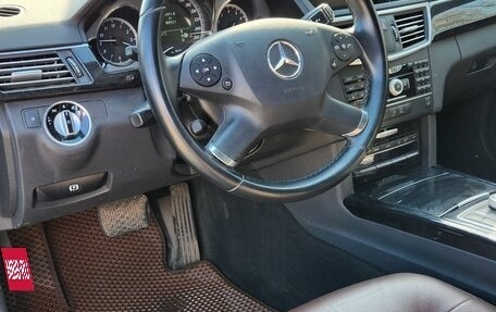 Mercedes-Benz E-Класс, 2011 год, 8 фотография