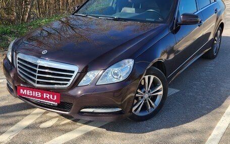 Mercedes-Benz E-Класс, 2011 год, 2 фотография