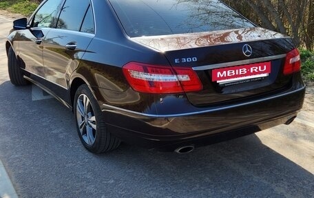 Mercedes-Benz E-Класс, 2011 год, 5 фотография