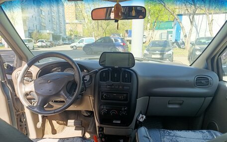 Chrysler Voyager IV, 2002 год, 350 000 рублей, 3 фотография