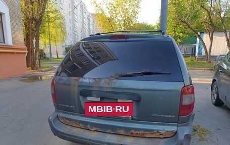Chrysler Voyager IV, 2002 год, 350 000 рублей, 2 фотография