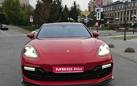 Porsche Panamera II рестайлинг, 2019 год, 12 100 000 рублей, 3 фотография