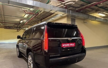 Cadillac Escalade IV, 2018 год, 6 950 000 рублей, 2 фотография