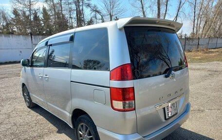 Toyota Noah III, 2005 год, 920 000 рублей, 9 фотография