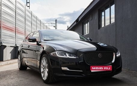 Jaguar XJ IV (X351), 2016 год, 3 150 000 рублей, 1 фотография
