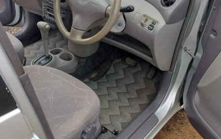 Toyota Platz, 2000 год, 485 000 рублей, 8 фотография