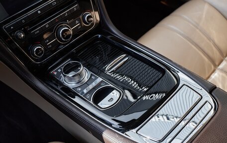 Jaguar XJ IV (X351), 2016 год, 3 150 000 рублей, 12 фотография